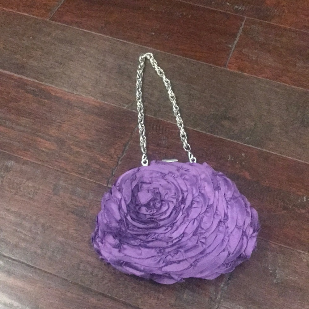 Adorable White House Black Market Purple Bag